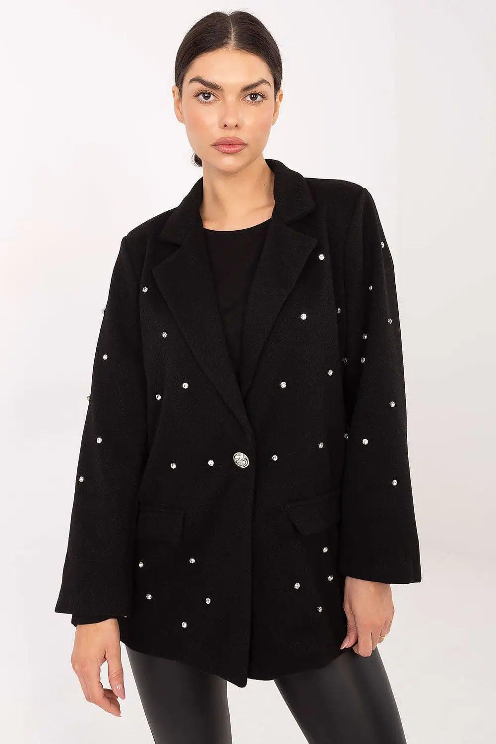 Giacca da donna con borchie brillanti sul davanti