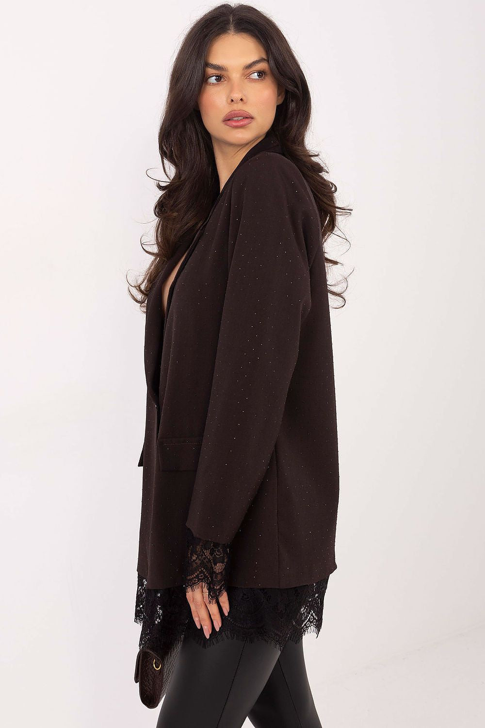 Giacca elegante da donna con dettagli in pizzo e paillettes