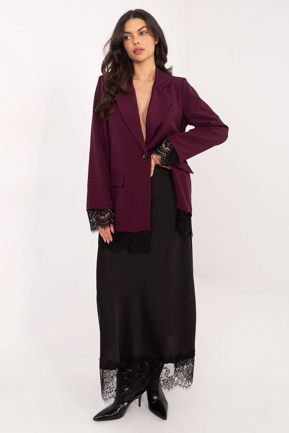 Giacca elegante da donna con dettagli in pizzo e paillettes