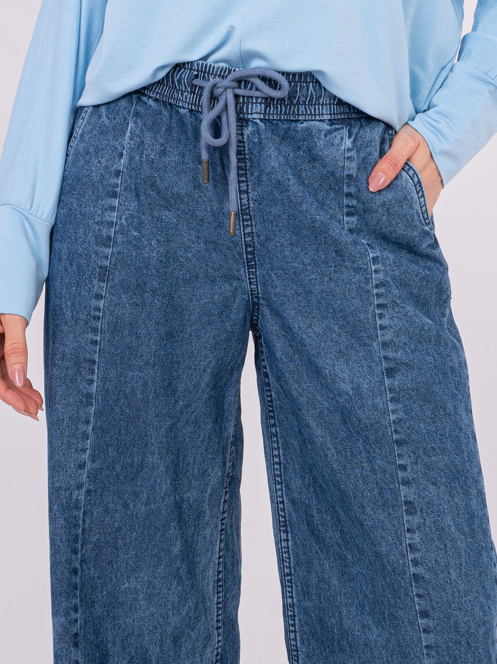 Jeans da donna a gamba ampia in cotone di alta qualità