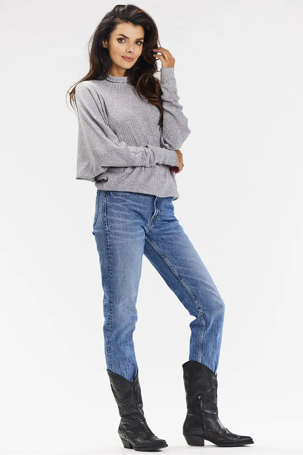 Maglia dolcevita in maglia a coste con maniche kimono