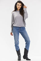 Maglia dolcevita in maglia a coste con maniche kimono