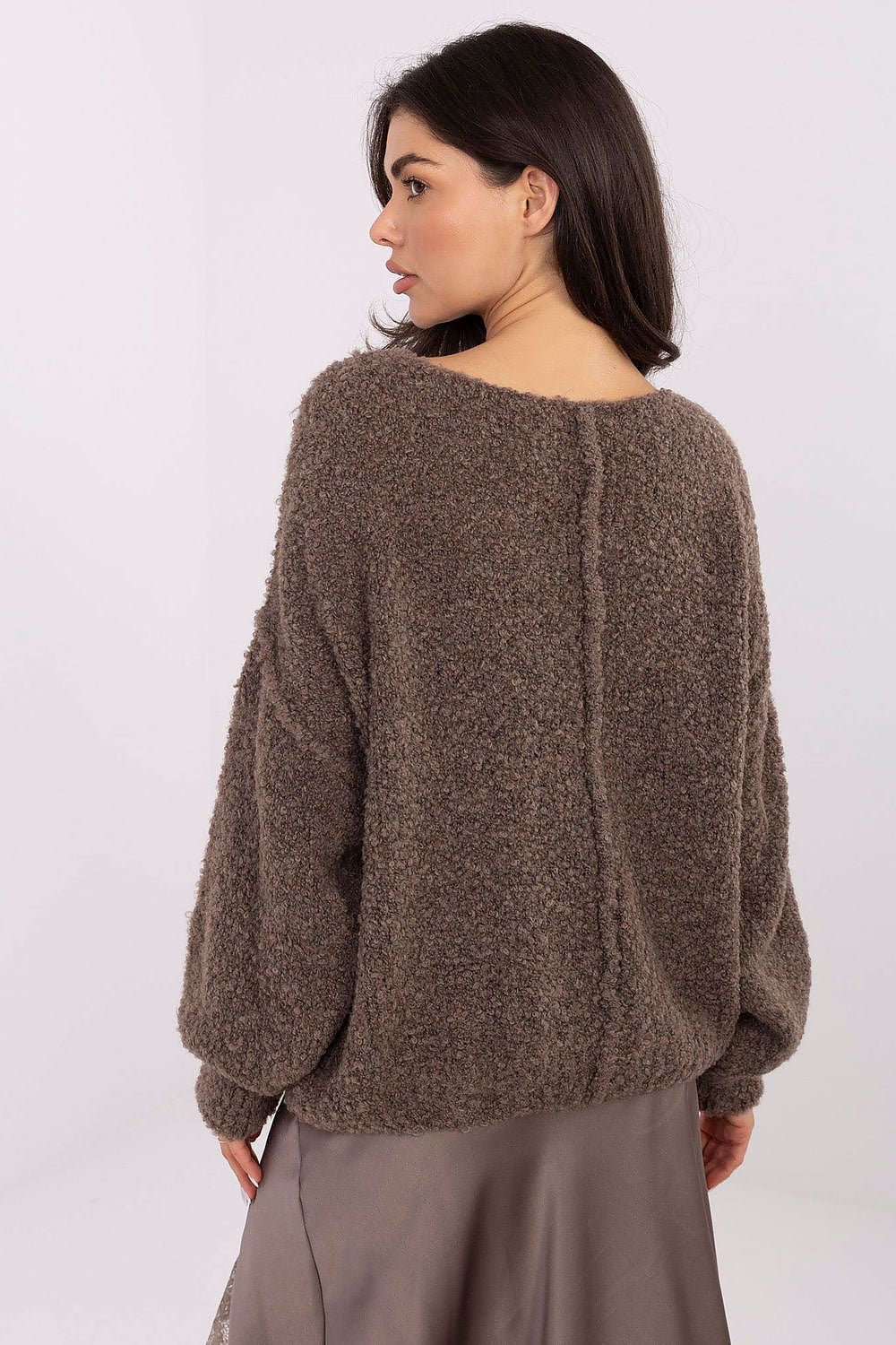 Maglione boucle elegante da donna con cuciture decorative