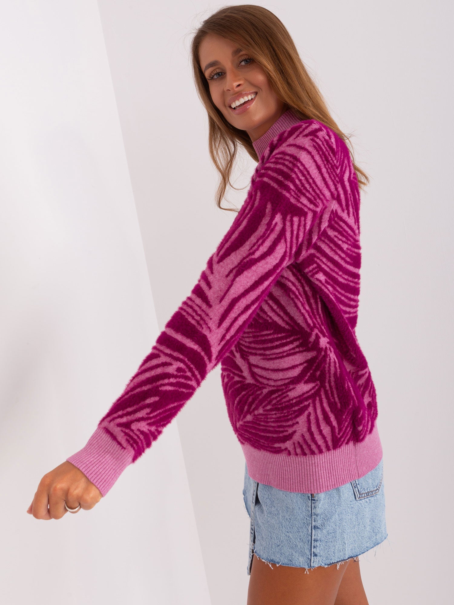Maglione dolcevita in calda viscosa - 235796