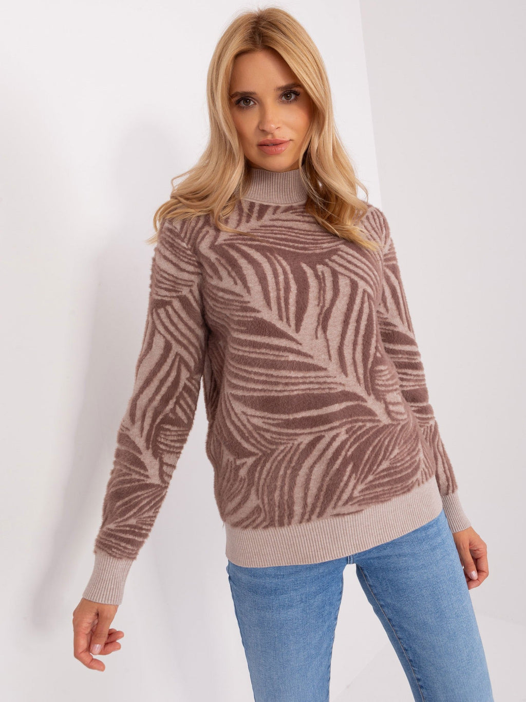 Maglione dolcevita in calda viscosa - 235796
