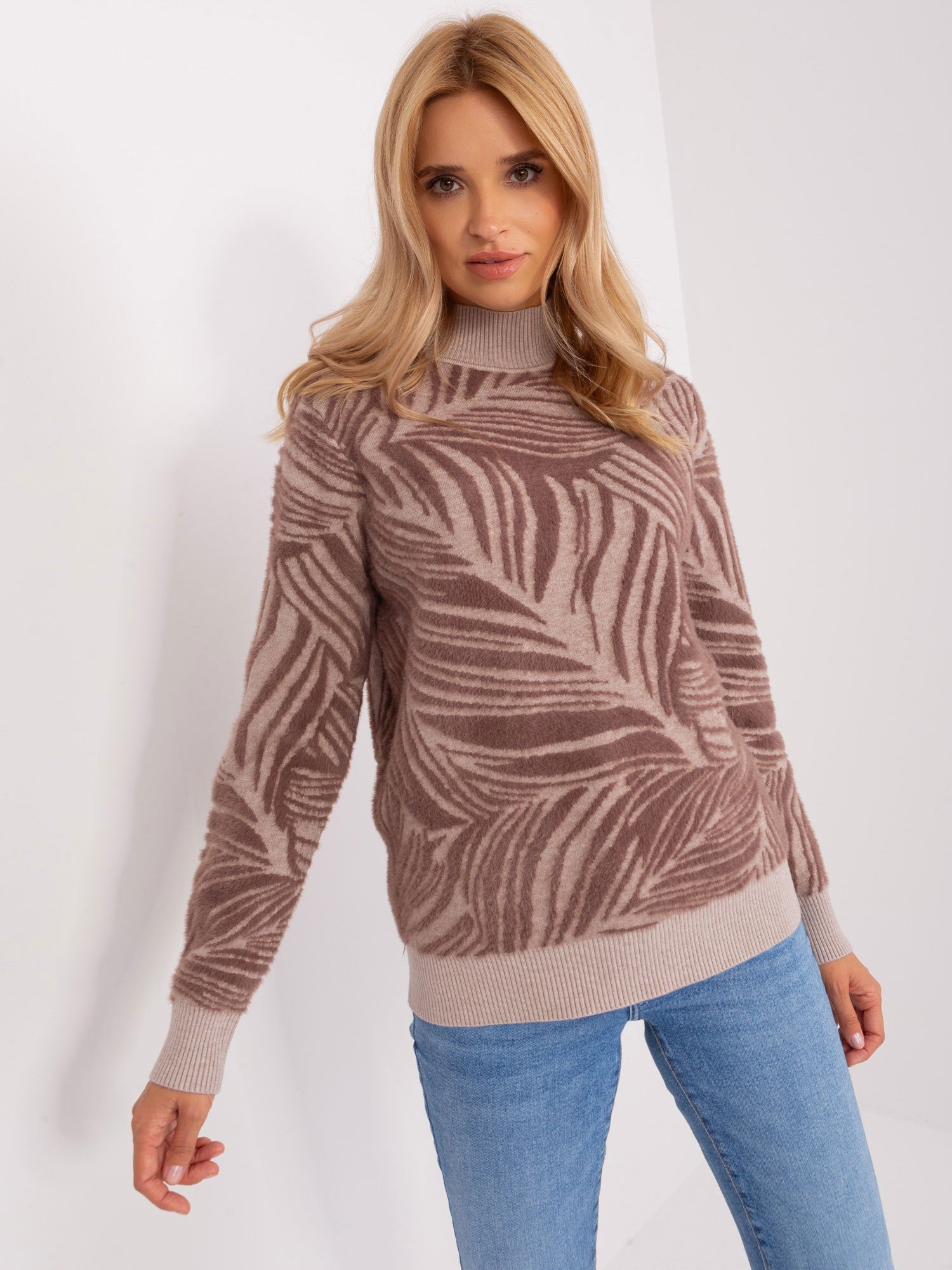 Maglione dolcevita in calda viscosa - 235796