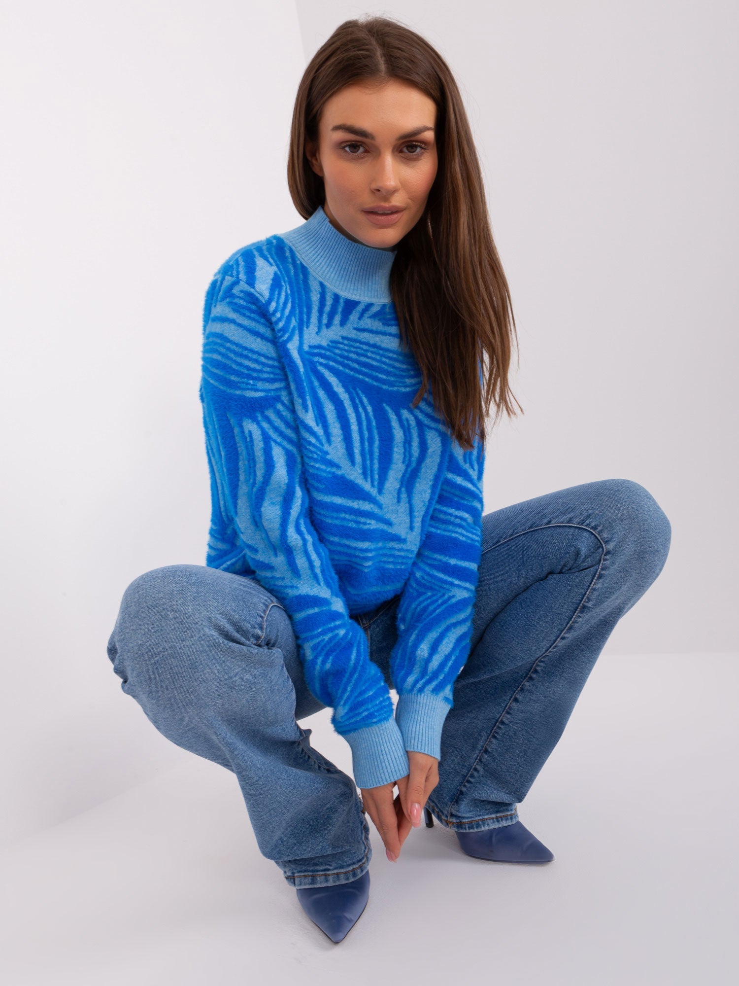 Maglione dolcevita in calda viscosa - 235796