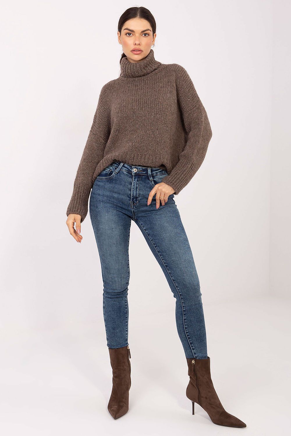 Maglione donna con collo alto in maglia grossa - 223092