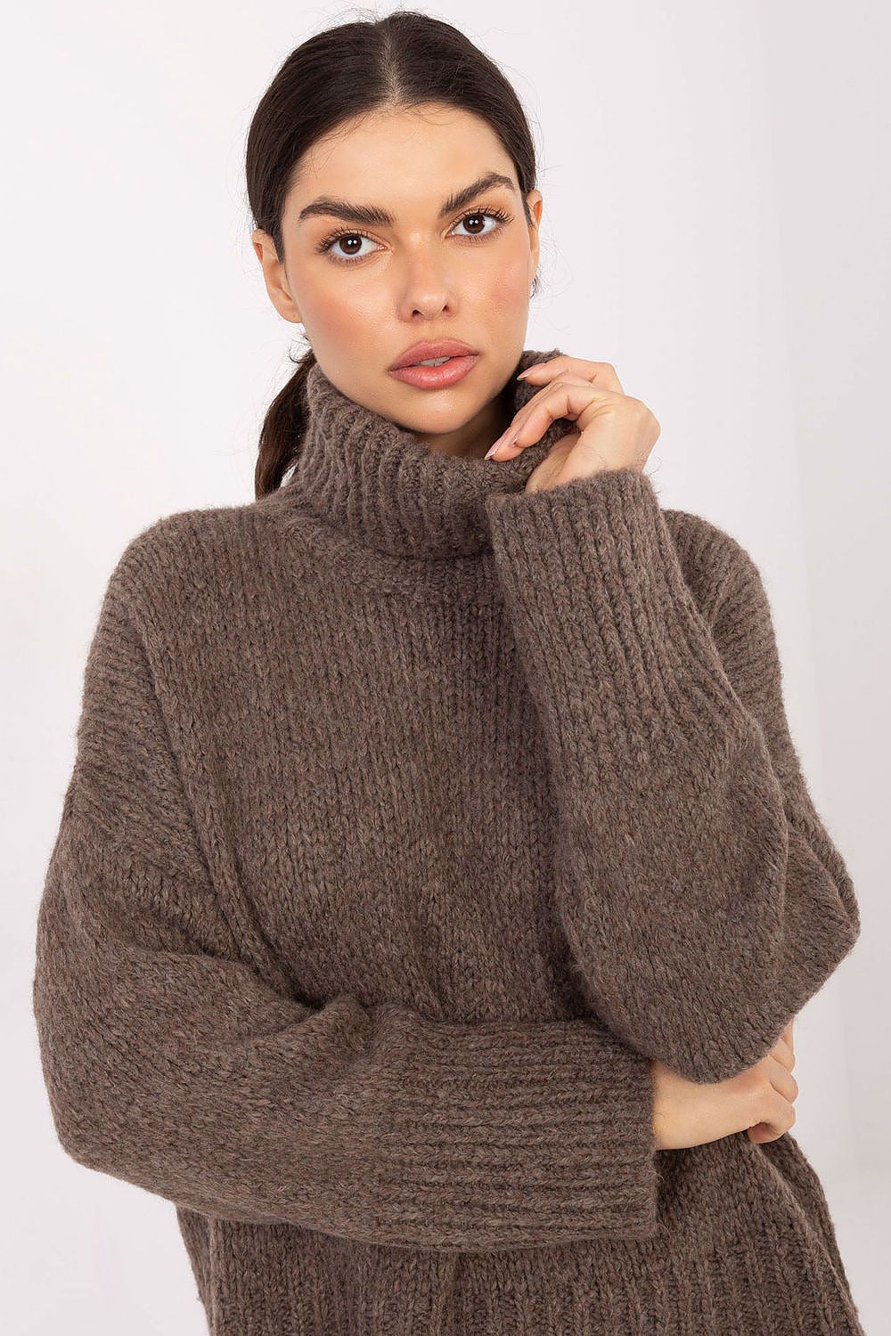 Maglione donna con collo alto in maglia grossa - 223092