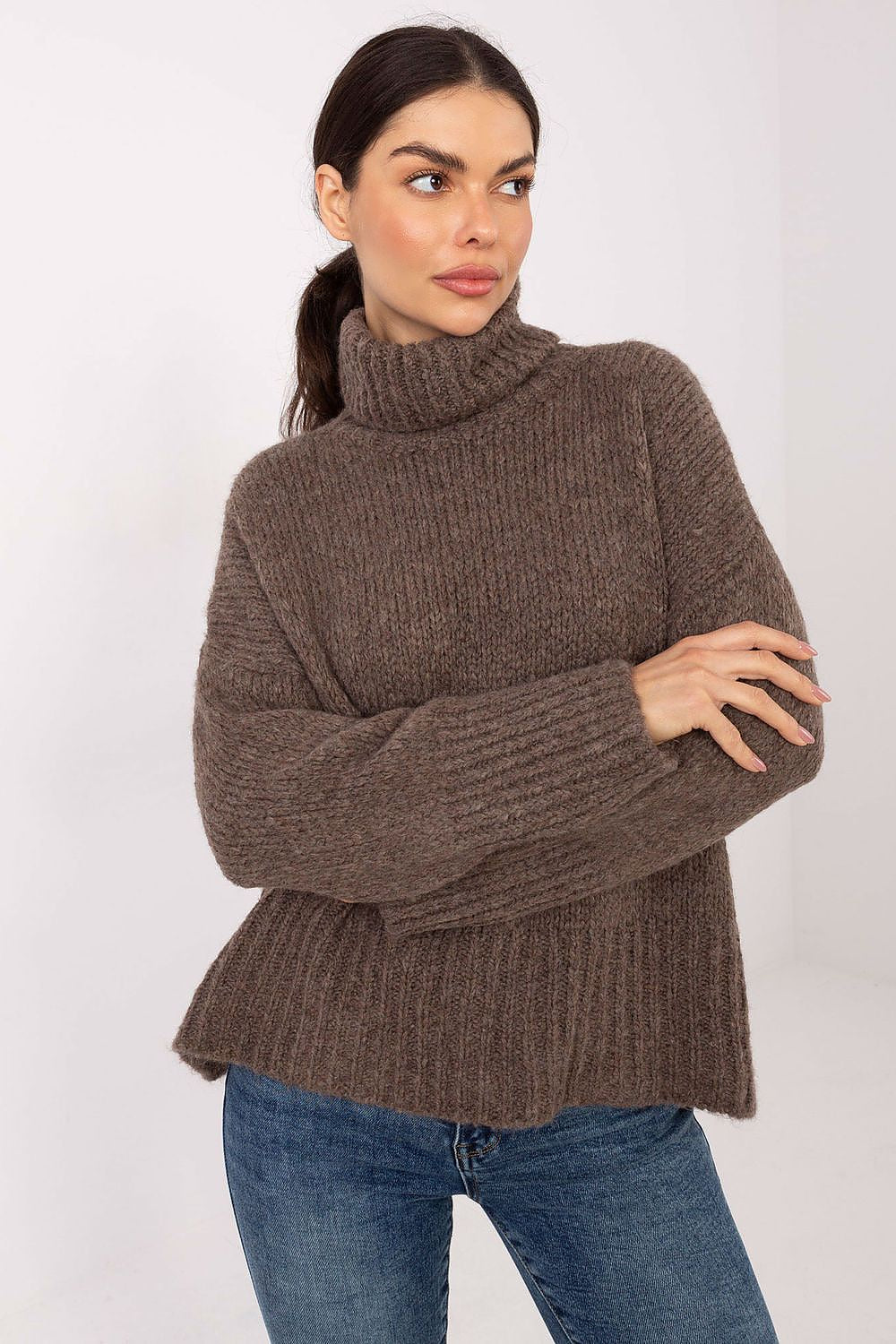 Maglione donna con collo alto in maglia grossa - 223092