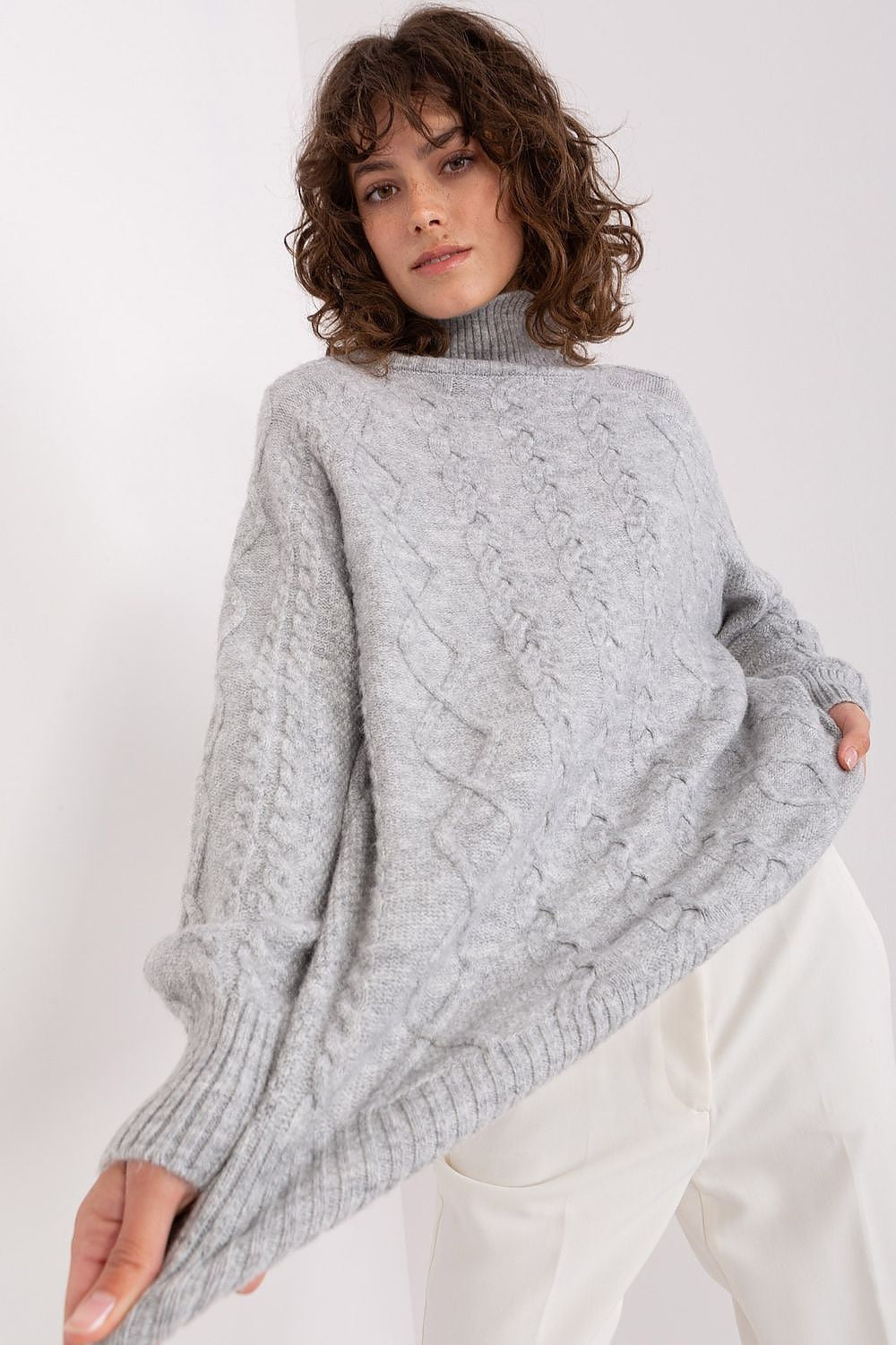 Grigio / Universale Maglione da donna morbido con motivo