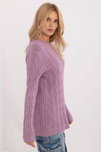 Maglione girocollo in calda viscosa con motivo a trecce