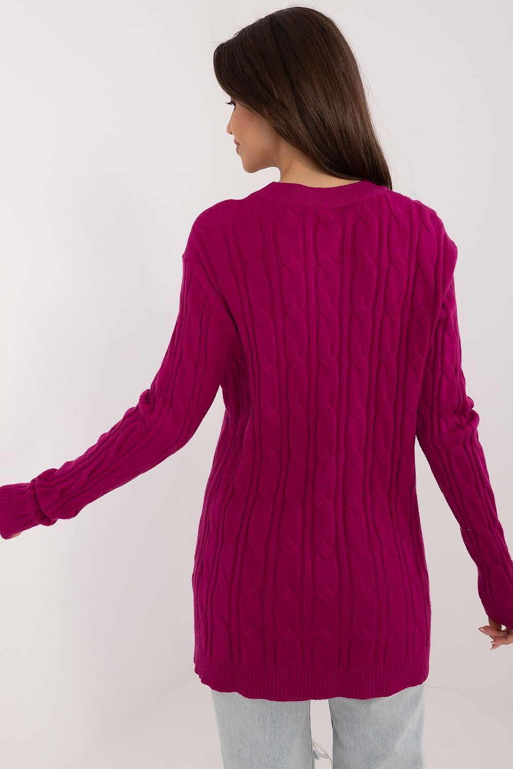 Maglione girocollo in calda viscosa con motivo a trecce