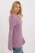 Maglione girocollo in calda viscosa con motivo a trecce