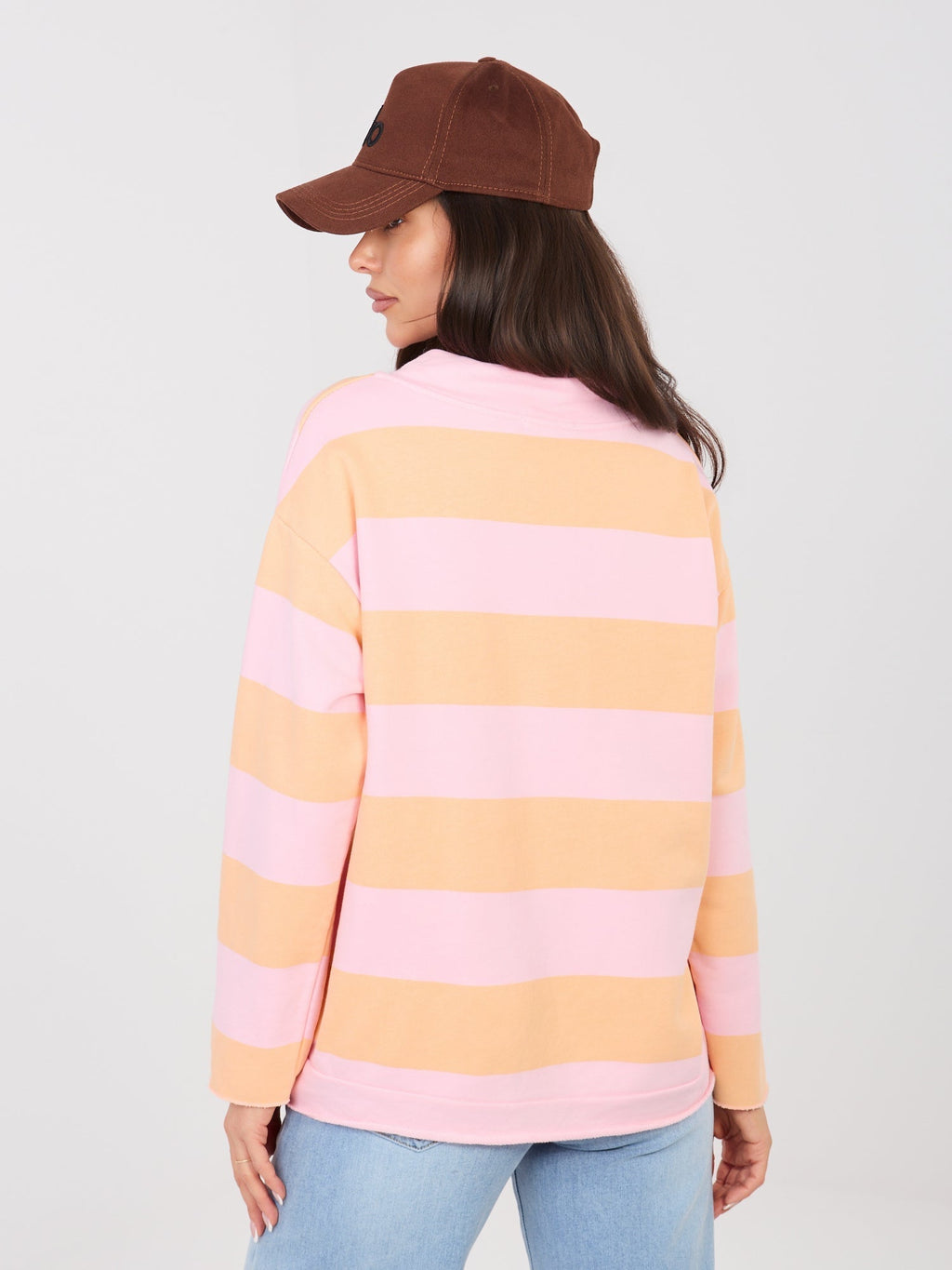 Felpa Light con Scollo a V e Motivo Strisce – Comfort Chic