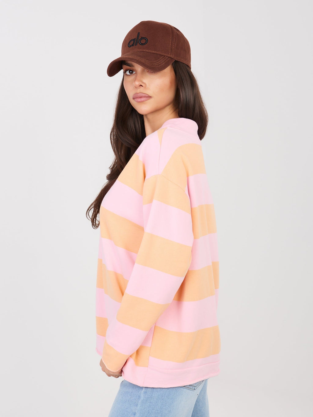 Felpa Light con Scollo a V e Motivo Strisce – Comfort Chic