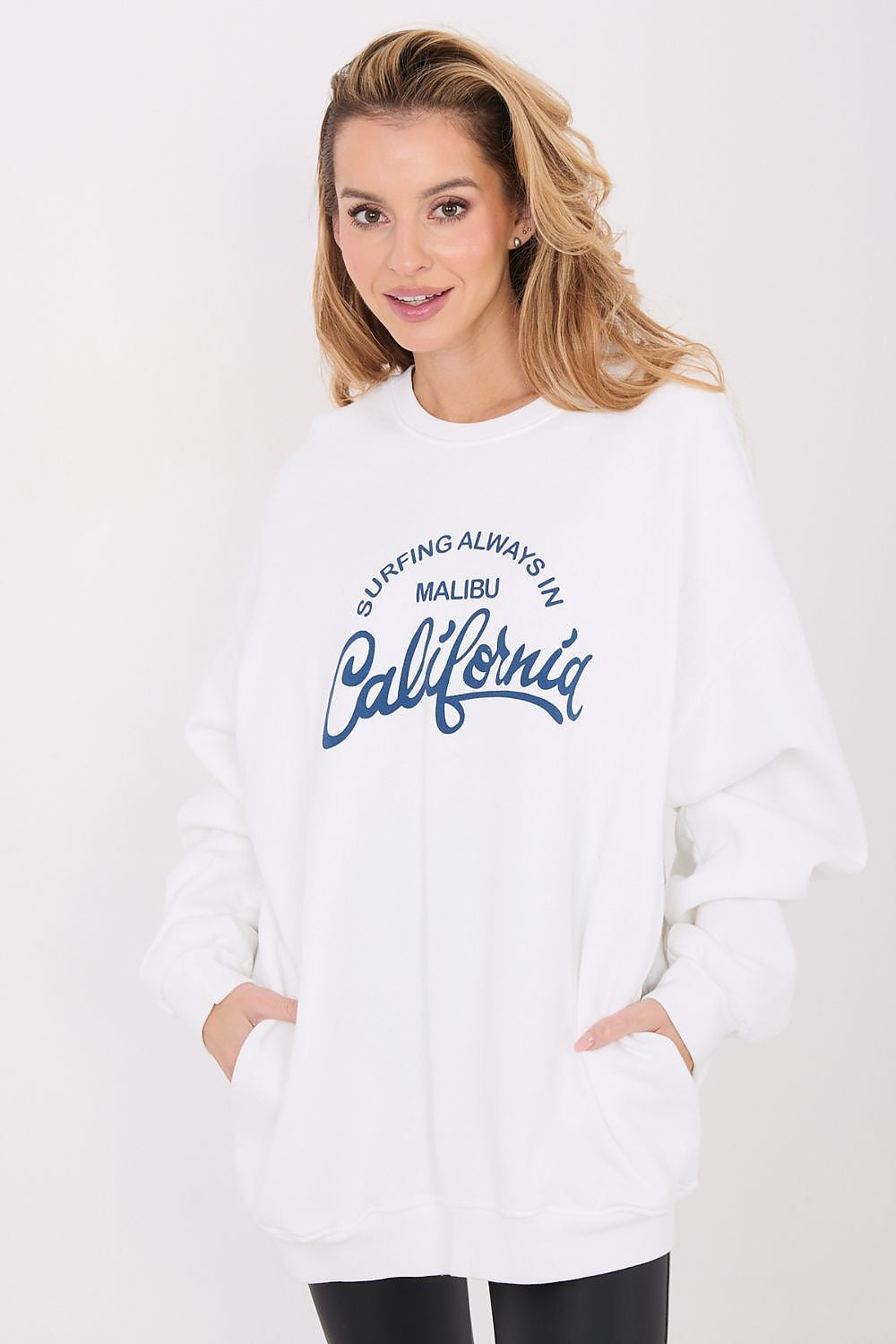 Maxi Felpa Donna ’Urban Lettering’ – Taglio Allungato