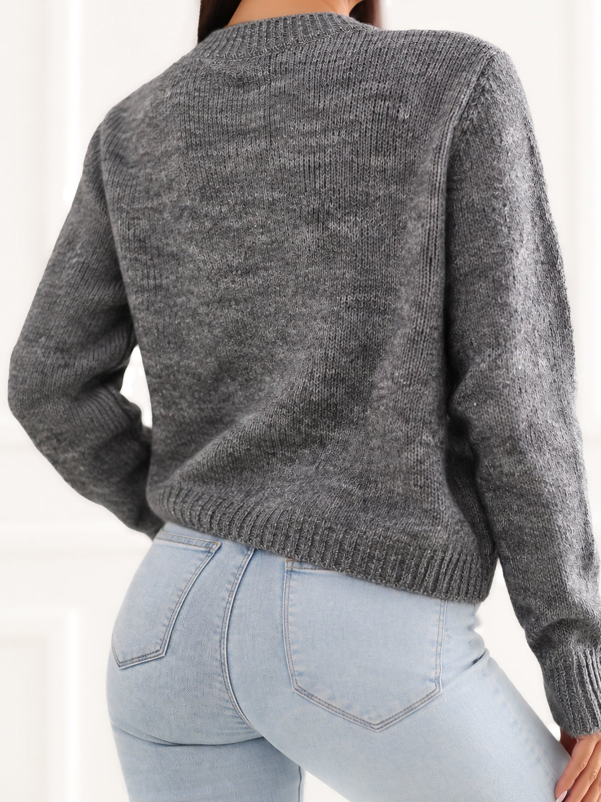 NORA - Cardigan Elegante con Scollo Tondo e Bottoni