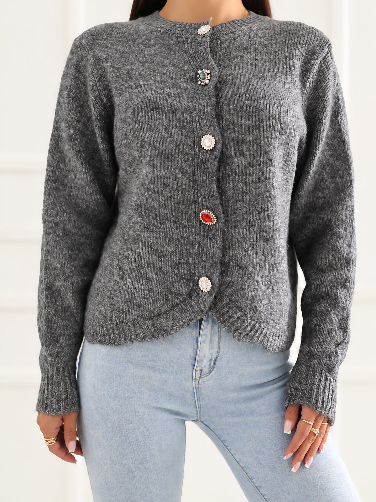 NORA - Cardigan Elegante con Scollo Tondo e Bottoni