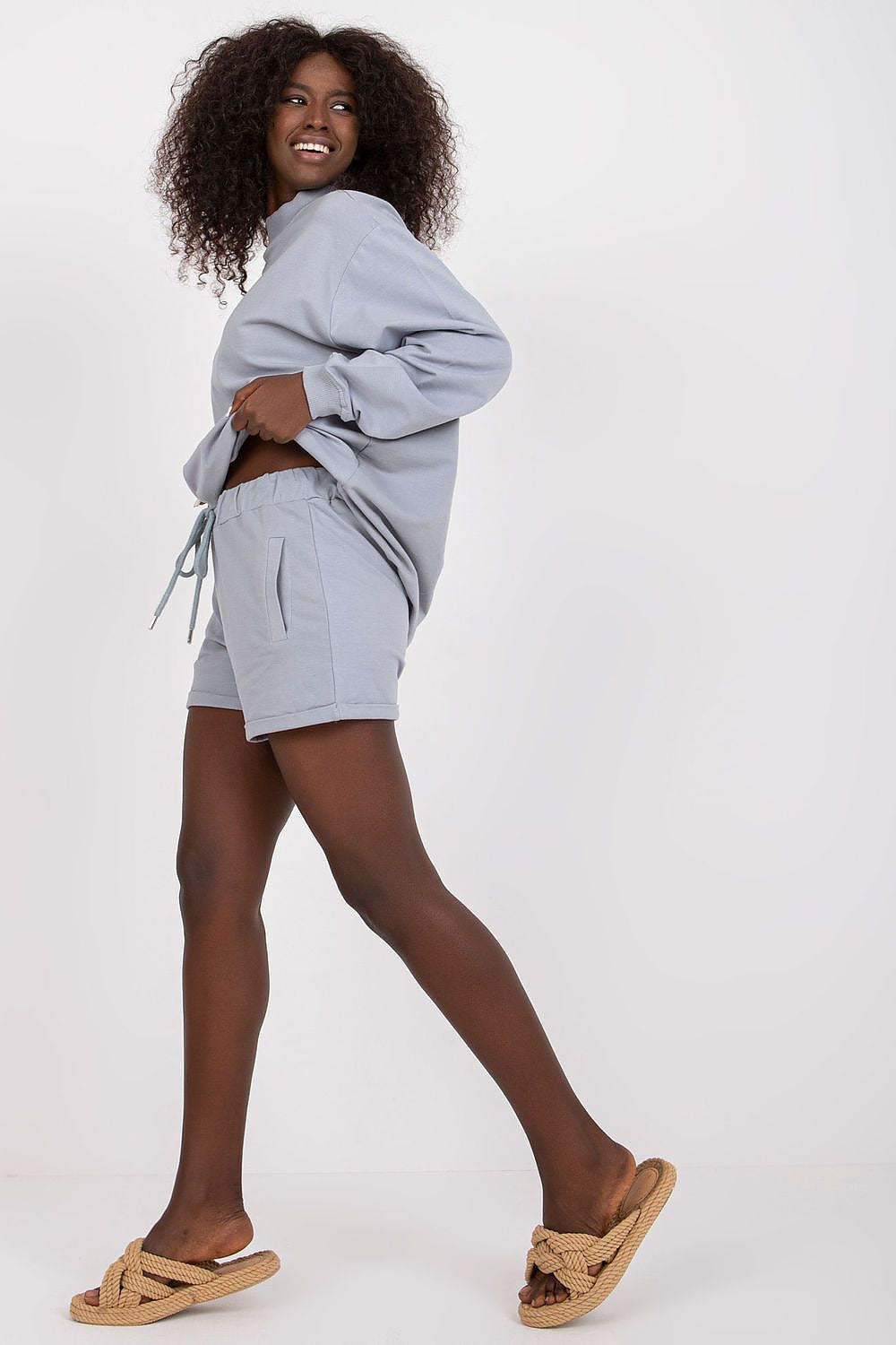 Pantaloncini in felpa dal taglio dritto - 166002