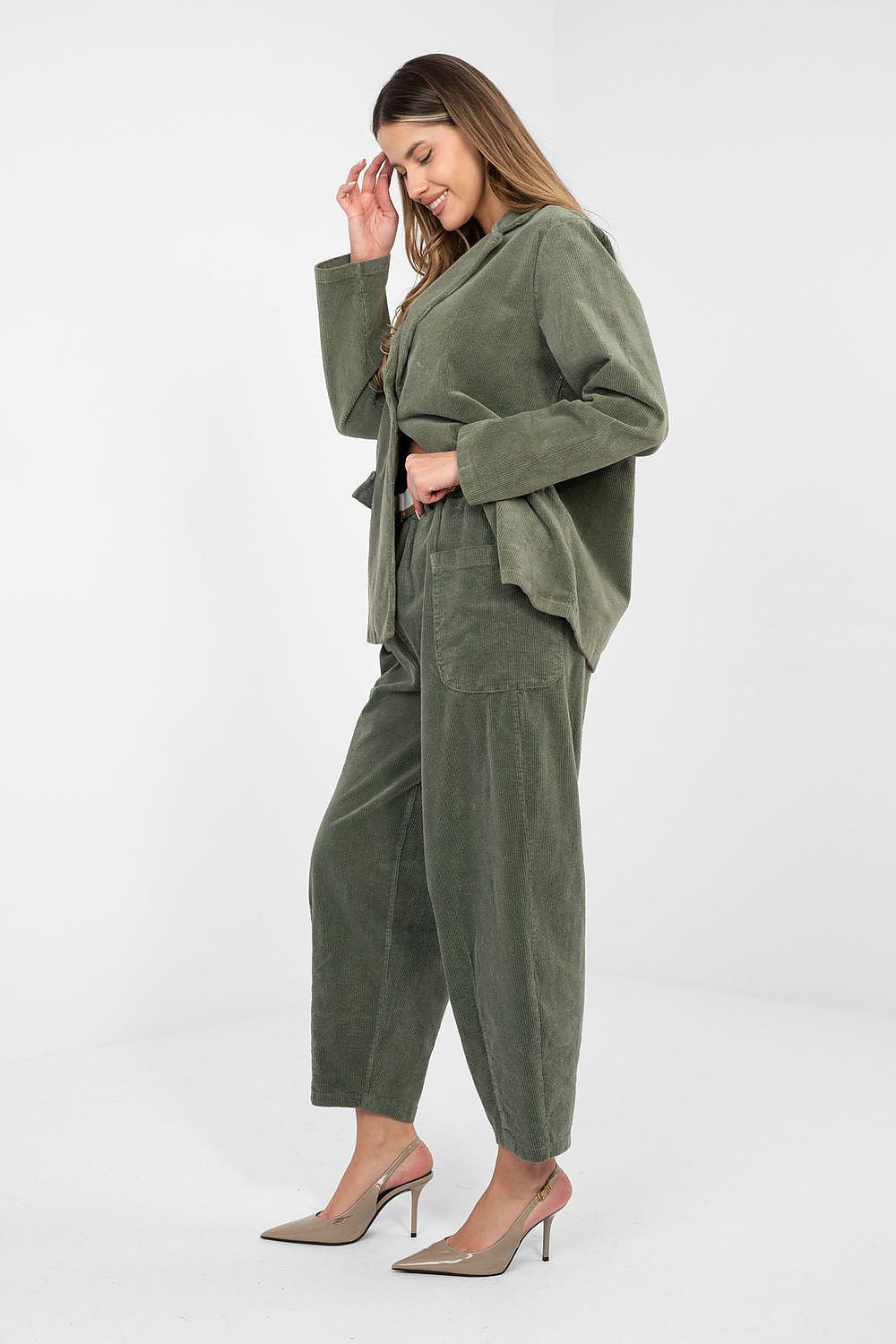 Pantaloni Carrot in Velluto a Coste con Cintura – Made