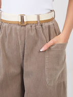 Pantaloni Carrot in Velluto a Coste con Cintura – Made
