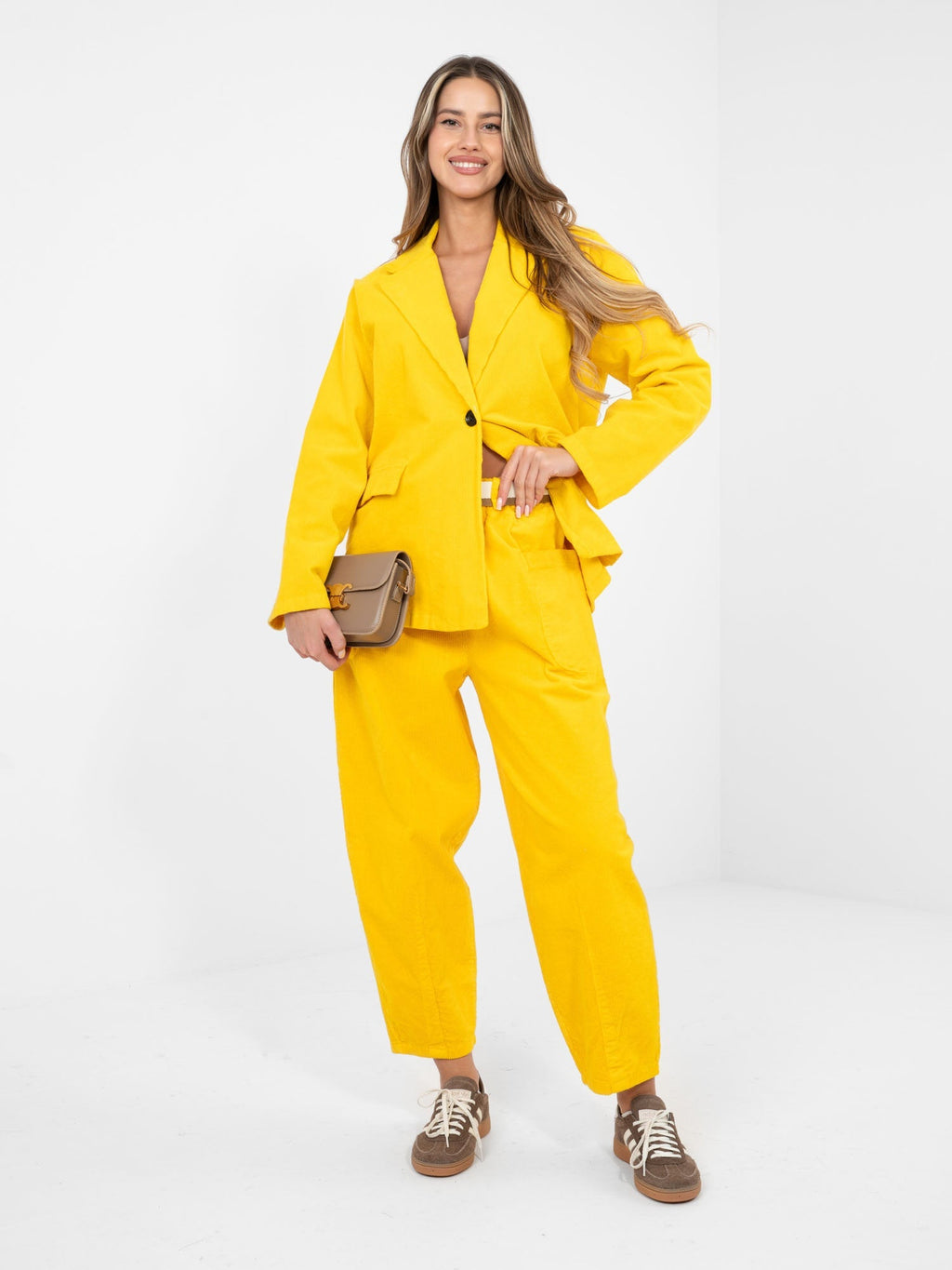 Pantaloni Carrot in Velluto a Coste con Cintura – Made