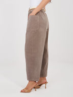 Pantaloni Carrot in Velluto a Coste con Cintura – Made