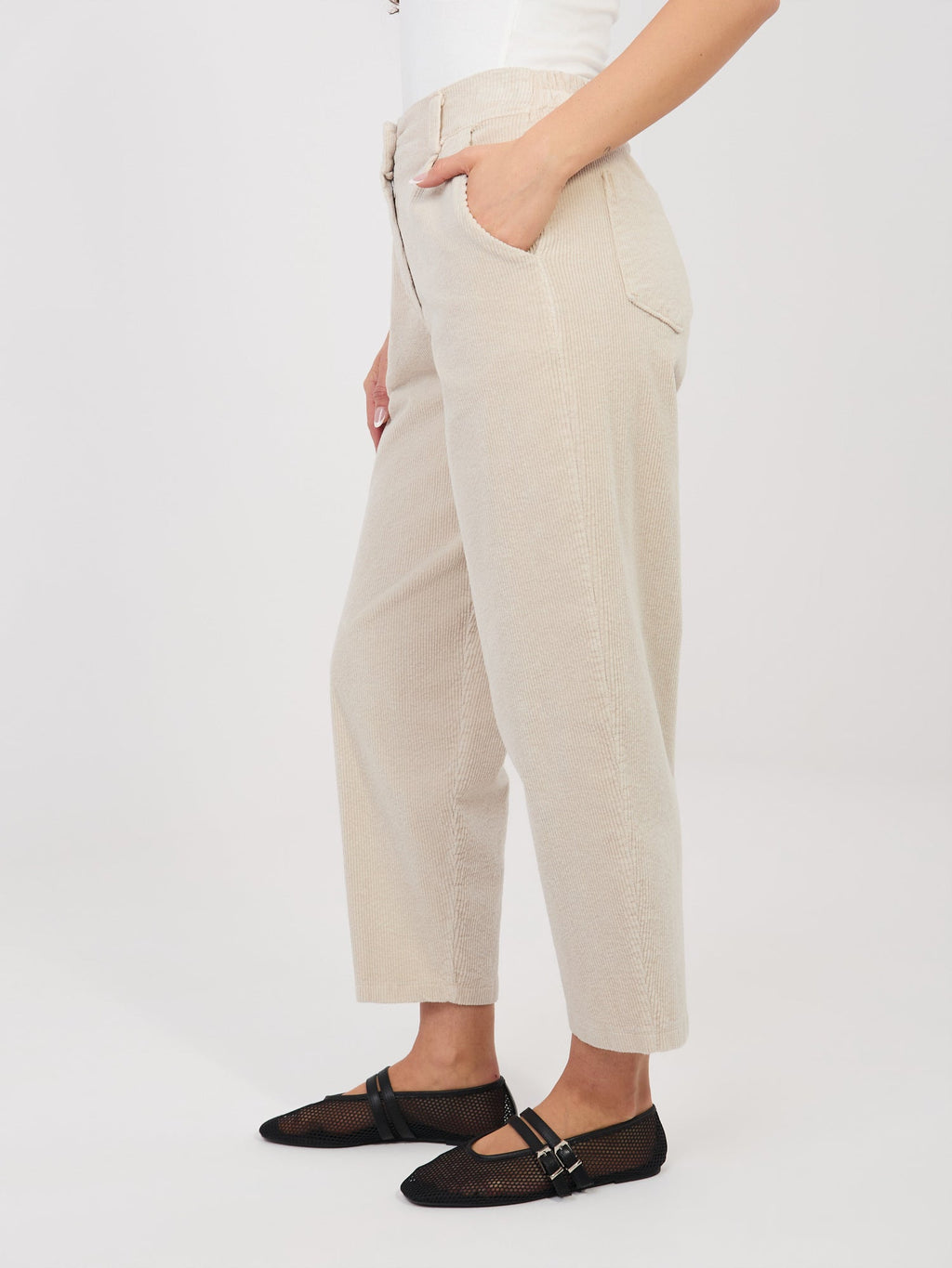 Pantaloni Carrot in Velluto a Coste Vita Alta (Bianca)