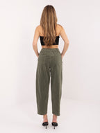 Pantaloni Carrot in Velluto a Coste Vita Alta (Bianca)