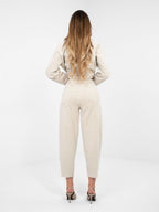 Pantaloni Carrot in Velluto a Coste Vita Alta (Bianca)