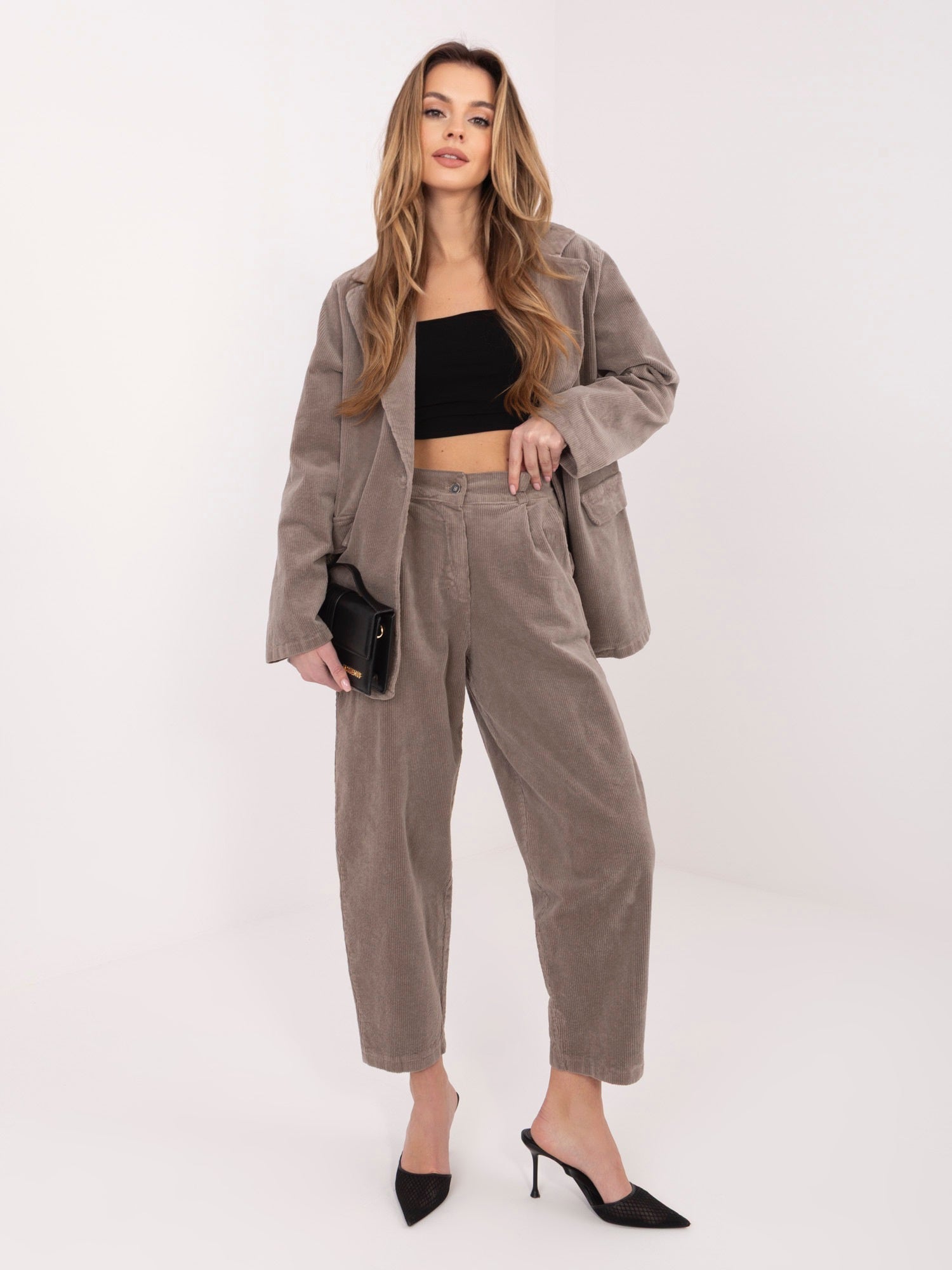 cammello / ONE SIZE Pantaloni Carrot in Velluto a Coste