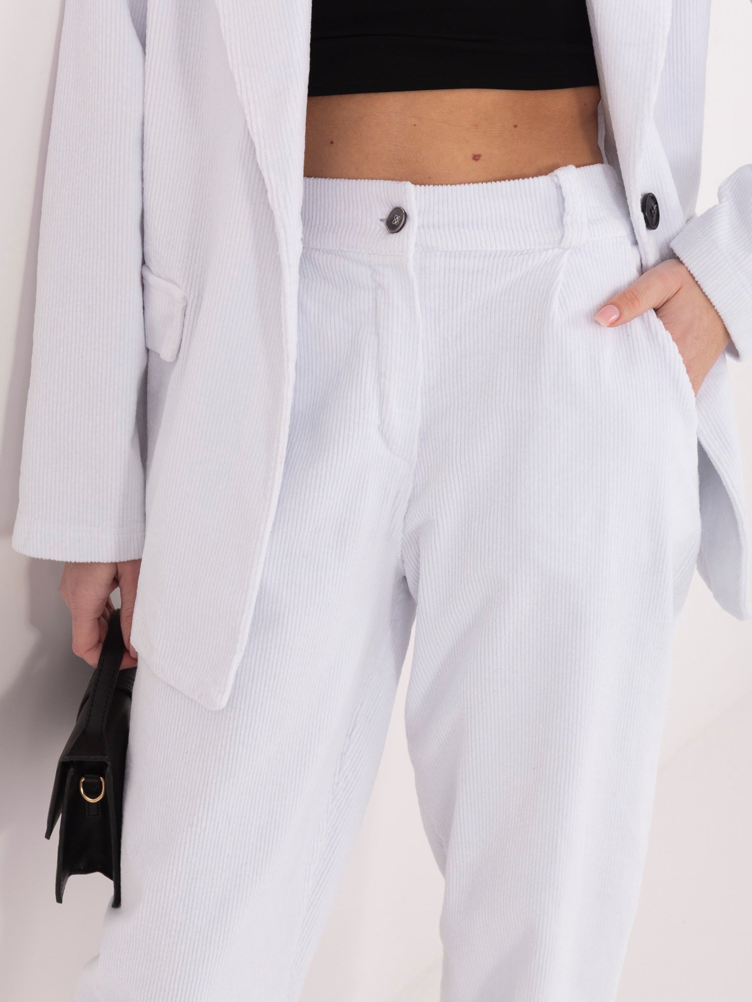 Pantaloni Carrot in Velluto a Coste Vita Alta (Bianca)