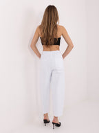 Pantaloni Carrot in Velluto a Coste Vita Alta (Bianca)