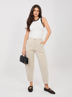 Pantaloni Carrot in Velluto a Coste Vita Alta (Bianca)