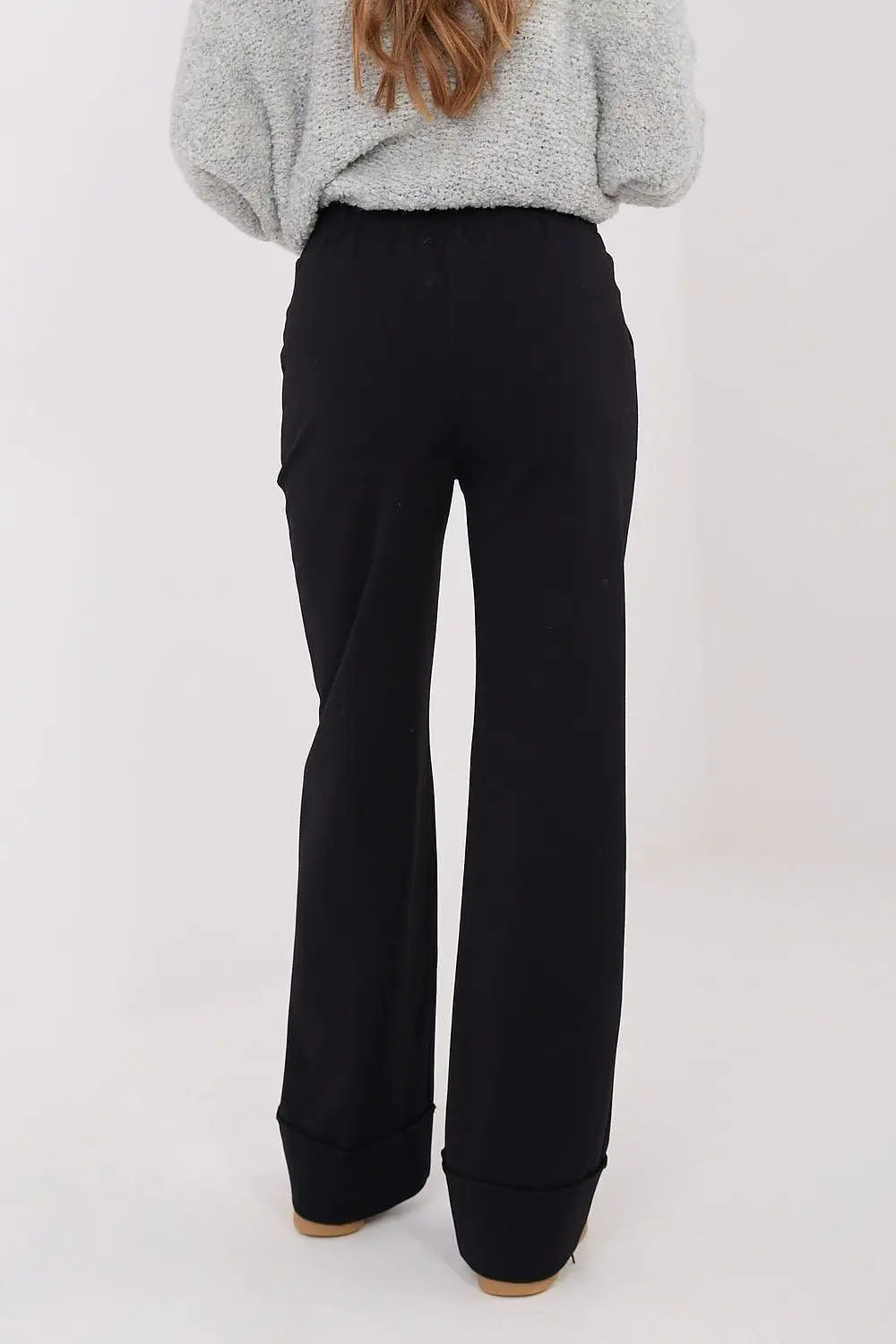 Pantaloni da donna con taglio a zampa - 222235