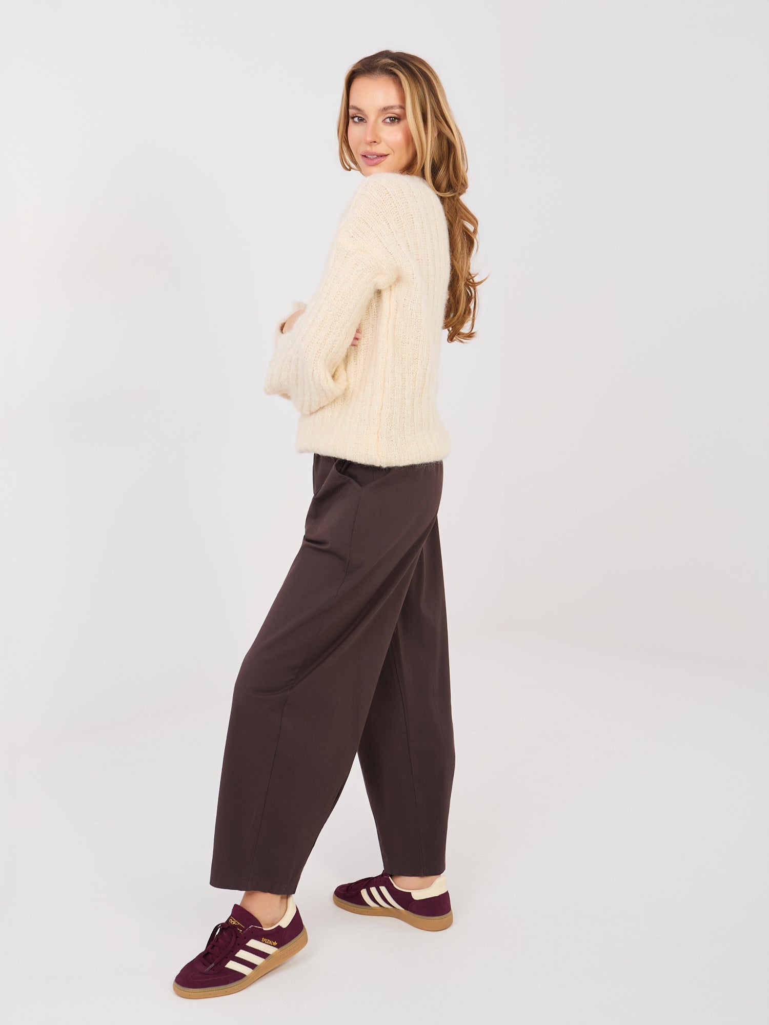 Pantaloni da donna carrot in cotone con vita alta (Dana)