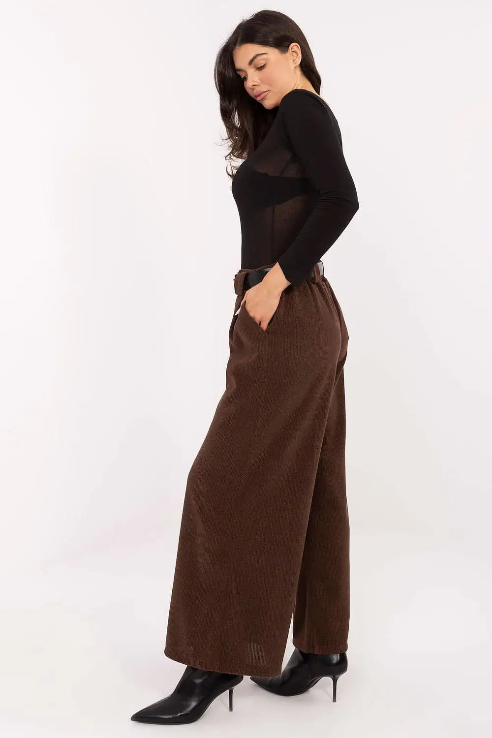 Pantaloni in velluto a coste morbido - 220873