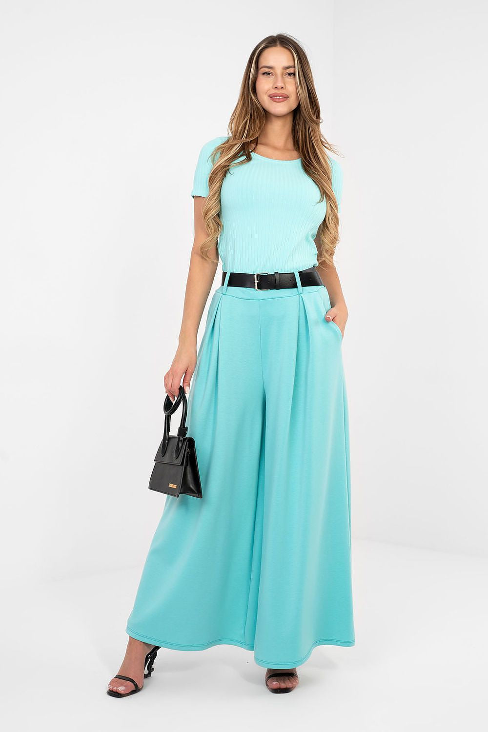 Pantaloni palazzo eleganti e confortevoli in viscosa