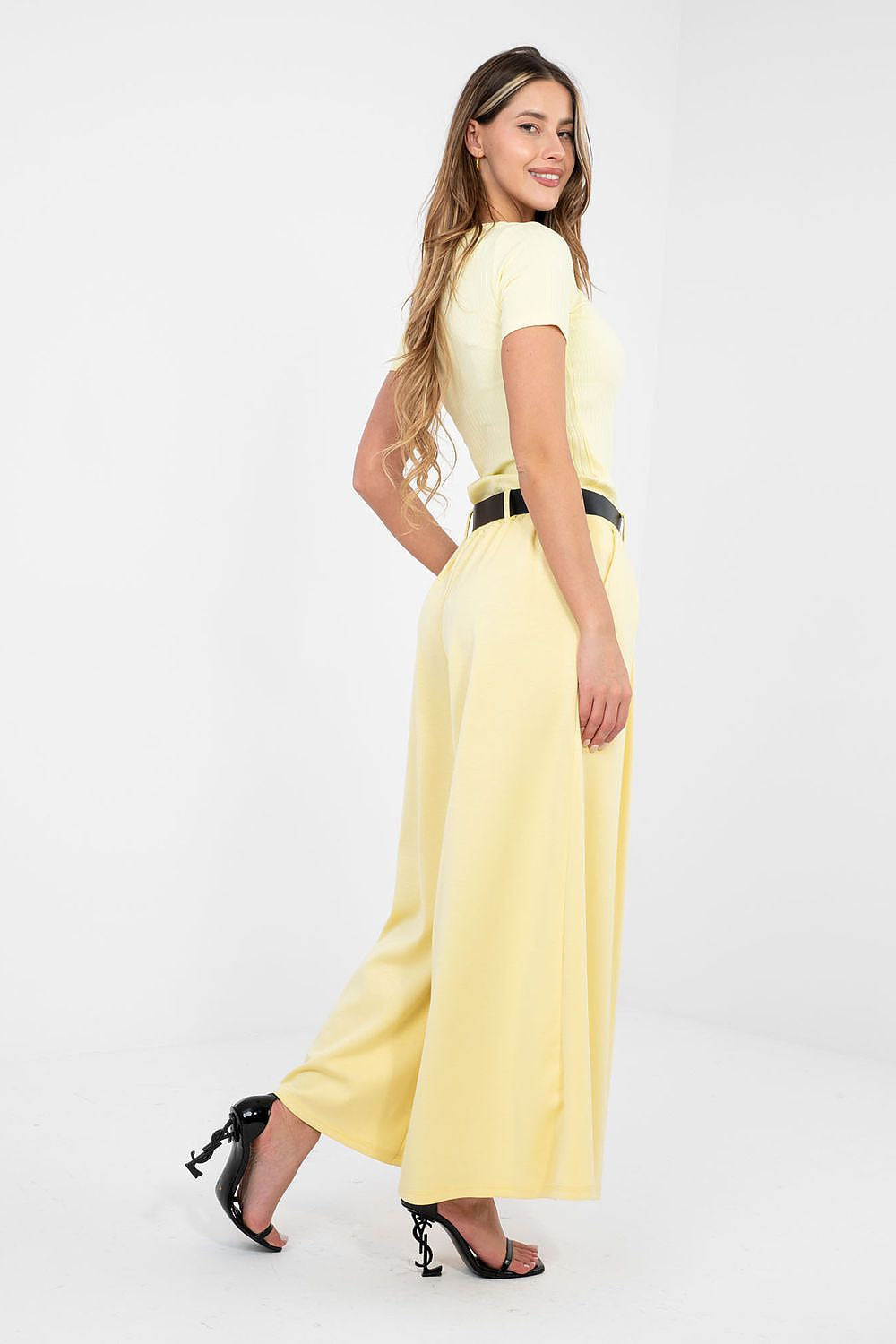 Pantaloni palazzo eleganti e confortevoli in viscosa
