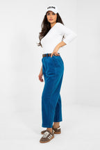 Pantaloni in velluto a coste modello carrot con vita alta
