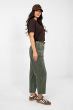 Pantaloni in velluto a coste modello carrot con vita alta