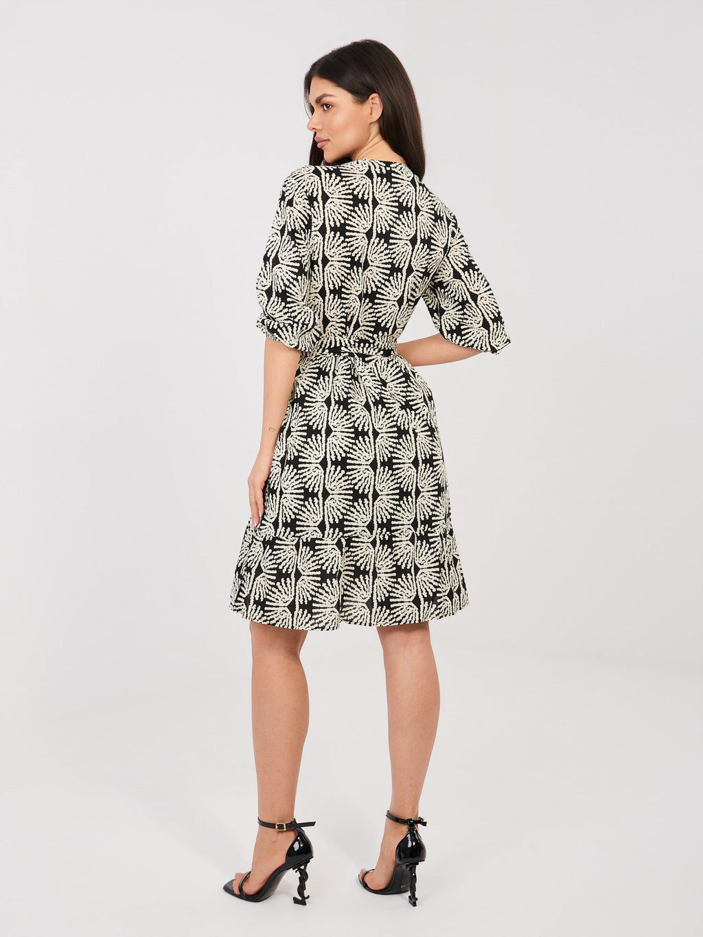 Abito in Viscosa a Fiori con Maniche Sbuffo e Volant (Flora)