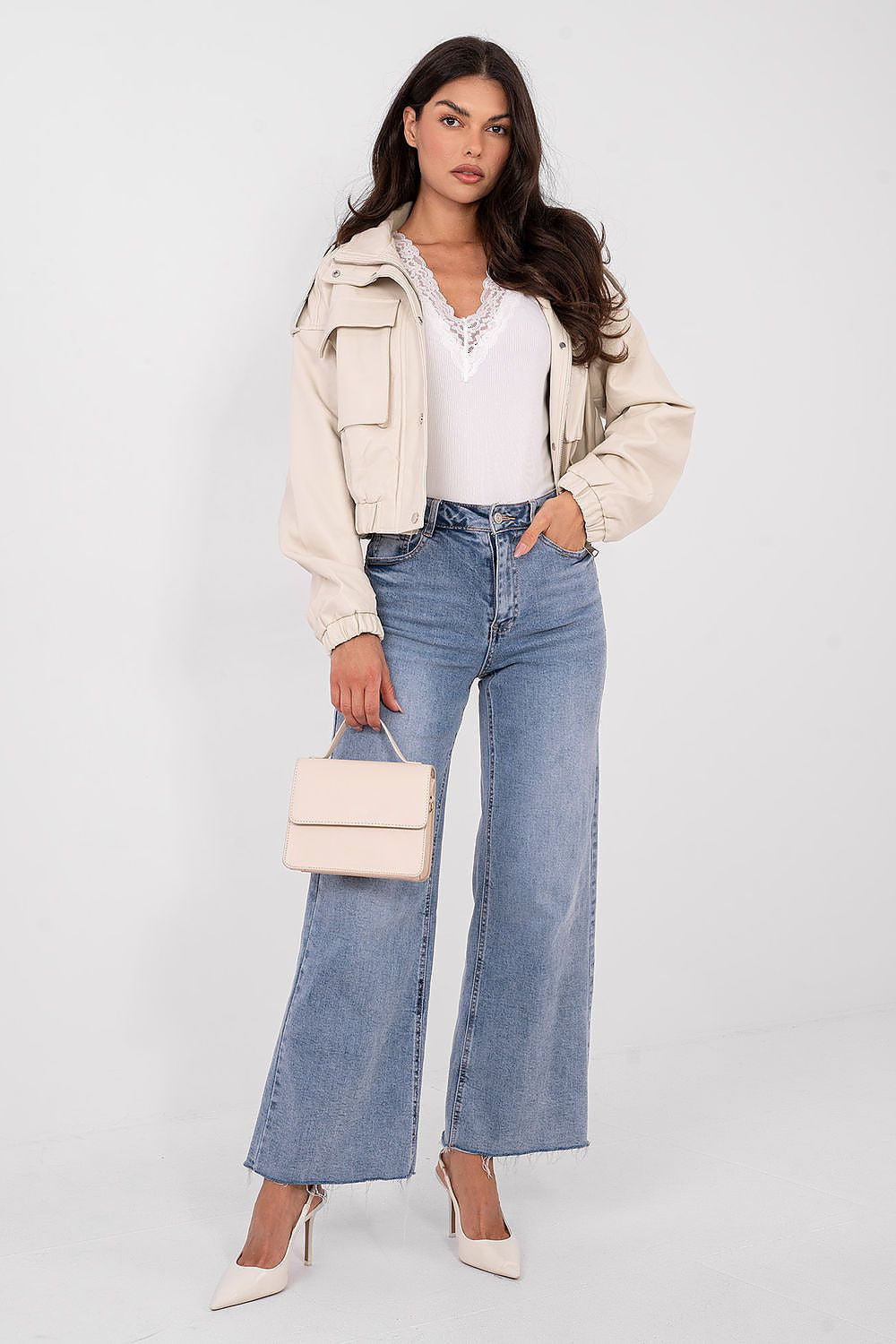 T-shirt elasticizzata scollo a V - 223494