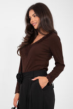 T-shirt elasticizzata scollo a V - 223494