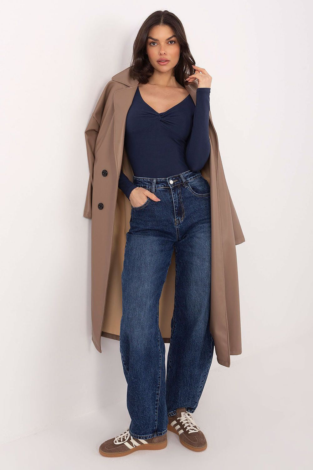 T-shirt maniche lunge in cotone scollo a V - 224679