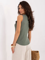 Top a Costine in Cotone Stretch con Scollo V e Bottoni