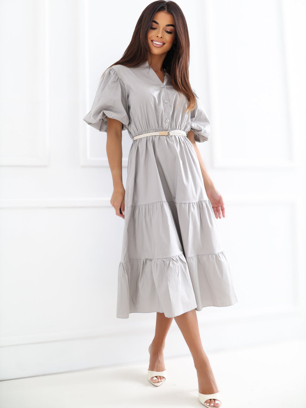 Vestito in cotone midi con balza e cintura – abito estivo